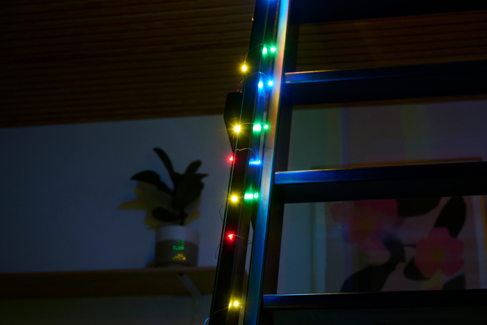 Ljusslinga Wire 50 LED Multifärg Batteri 4,9 m Stemning